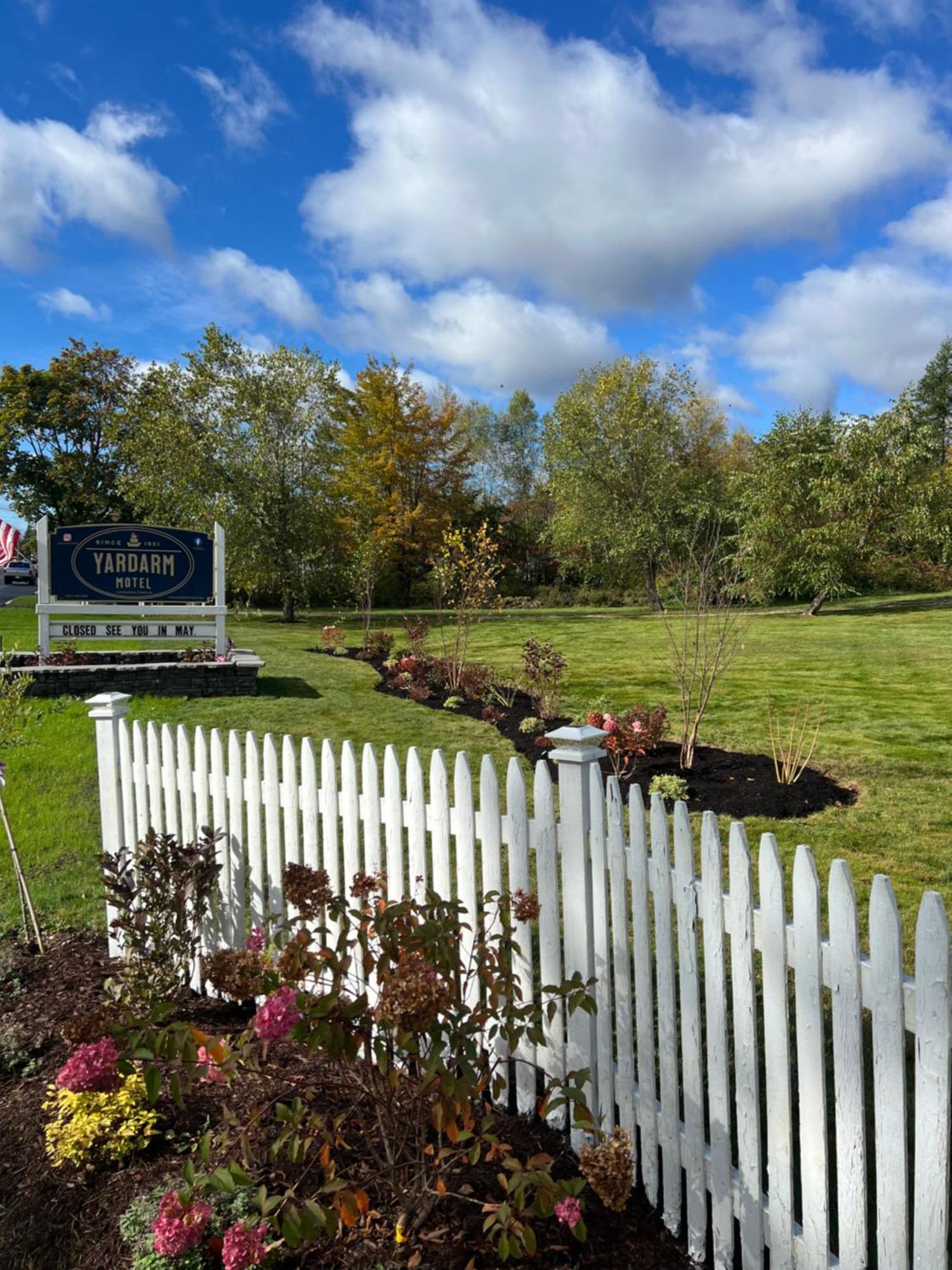 Yardarm Motel Searsport Bagian luar foto