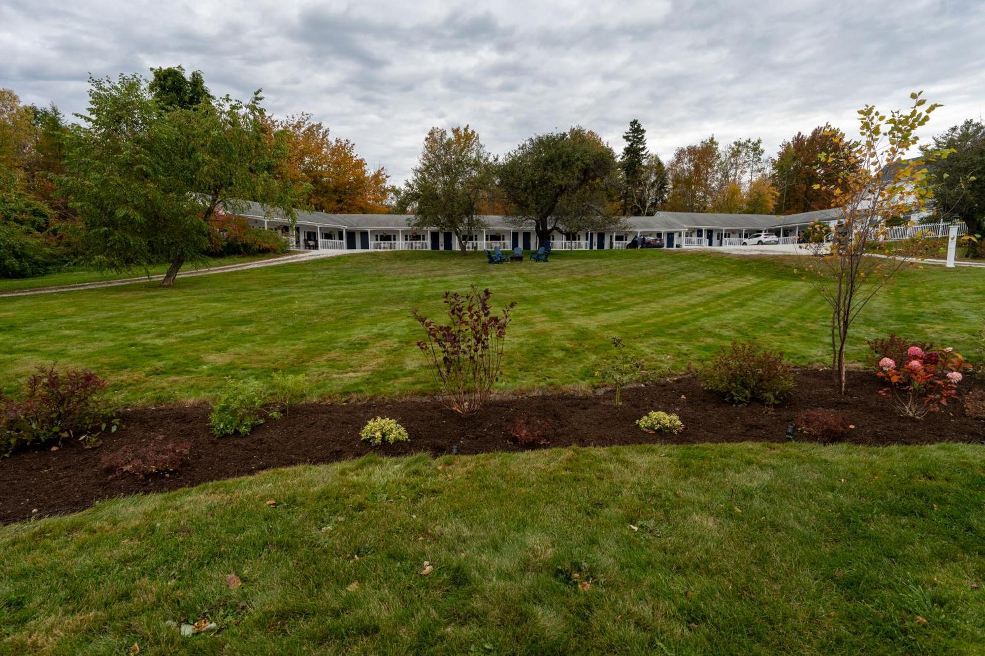 Yardarm Motel Searsport Bagian luar foto