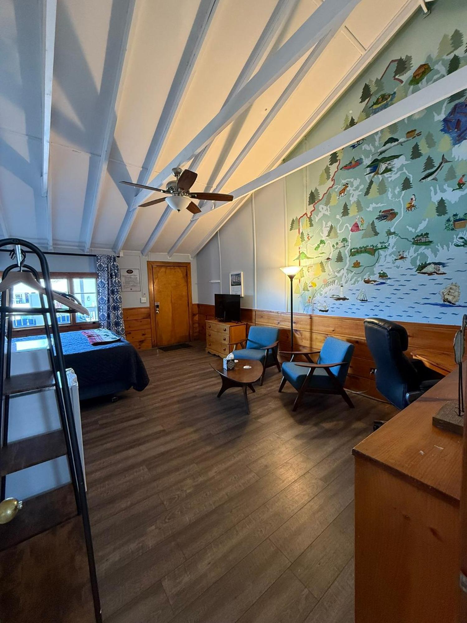 Yardarm Motel Searsport Bagian luar foto